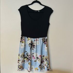 Dex Black Sleeveless Dress with Flower Design